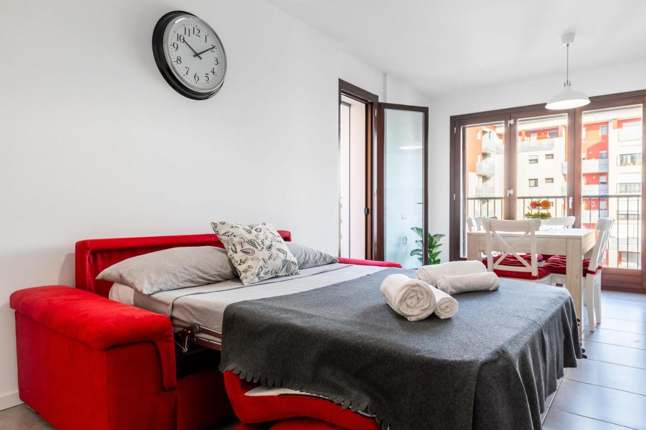 Sarca 11Th Floor Apartment Милано Екстериор снимка